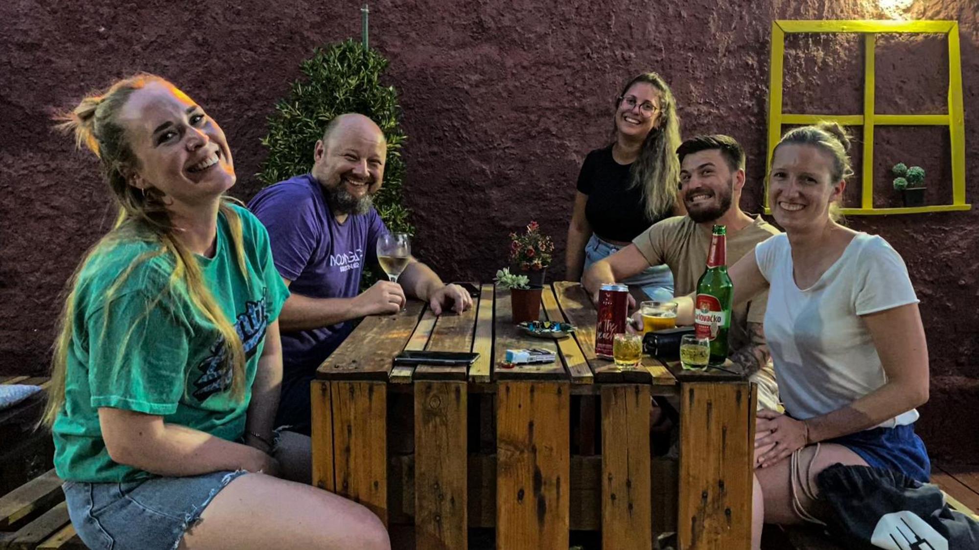 The Hood - Shkodra Backpackers Hostel Экстерьер фото