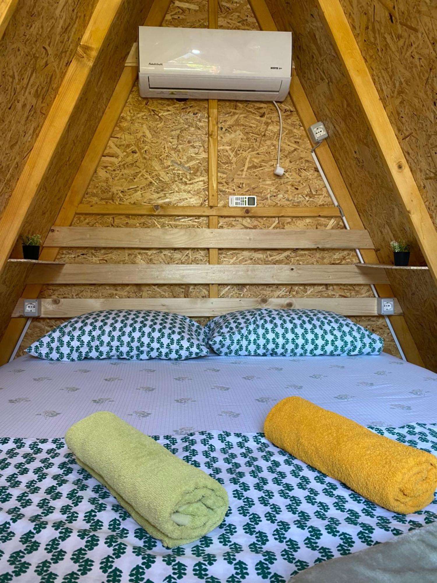The Hood - Shkodra Backpackers Hostel Экстерьер фото