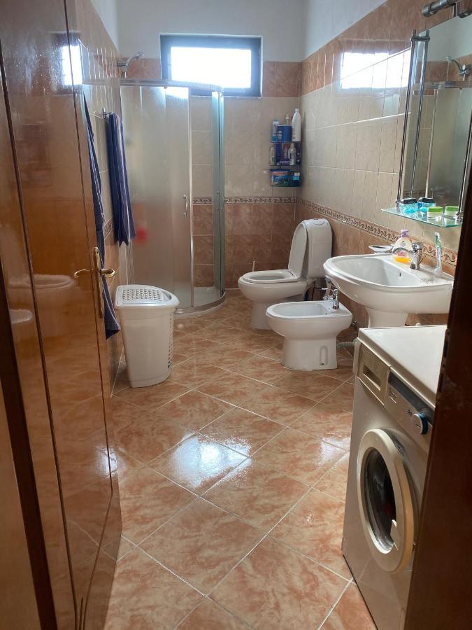 The Hood - Shkodra Backpackers Hostel Экстерьер фото